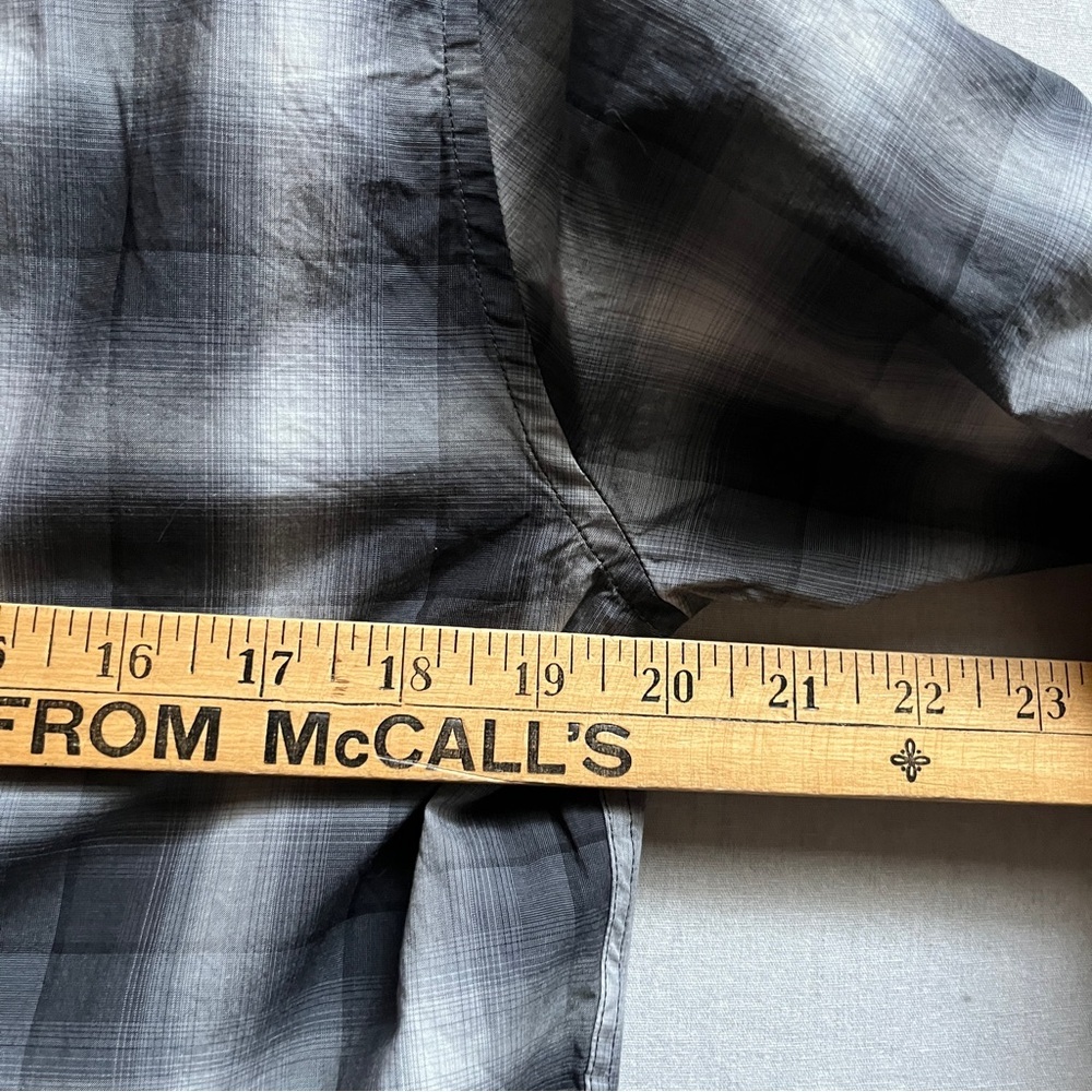 NWT BOSS Hugo Boss Men's Regular Fit Plaid Cotton Button Down Shirt S - Picture 8 of 8